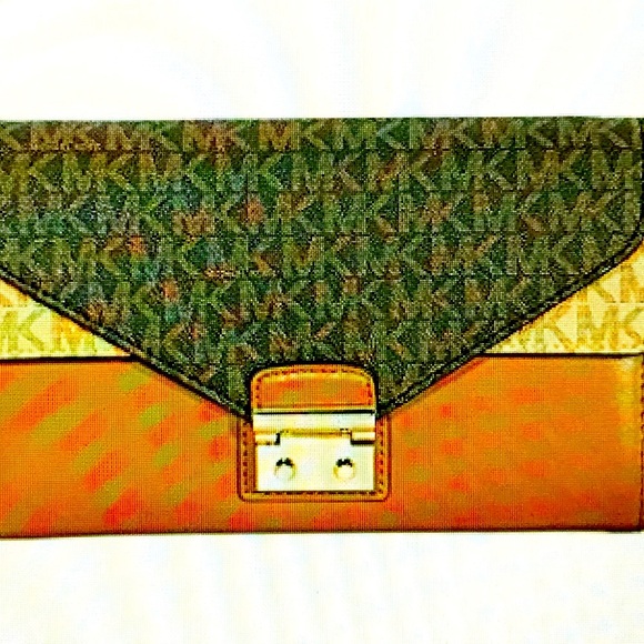 Michael Kors Sloan Large Leather Chain Wallet - Picture 6 of 6